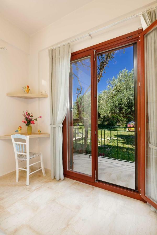 Lily'S Cottage Πλατανές Εξωτερικό φωτογραφία